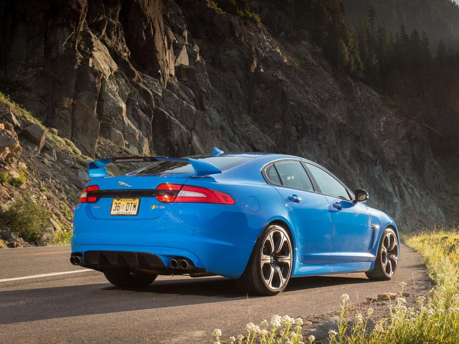  Jaguar XFR-S 2013 года  (US) (фото 15 из 16)